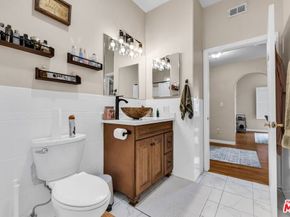 1073 S Mansfield Avenue, Los Angeles CA 90019