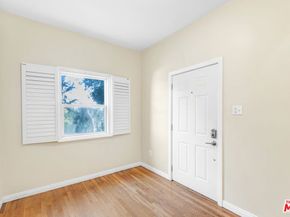 1073 S Mansfield Avenue, Los Angeles CA 90019