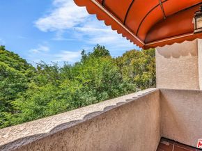1073 S Mansfield Avenue, Los Angeles CA 90019
