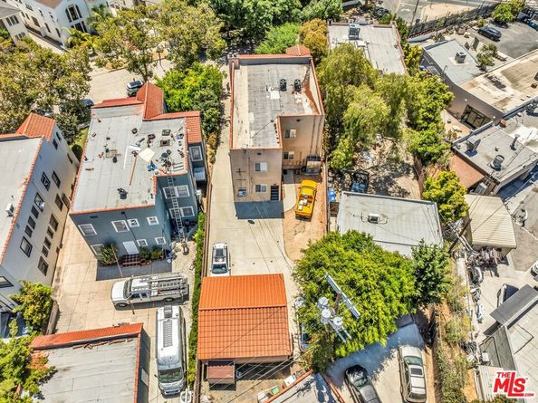 1073 S Mansfield Avenue, Los Angeles CA 90019