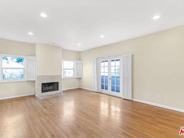 1073 S Mansfield Avenue, Los Angeles CA 90019