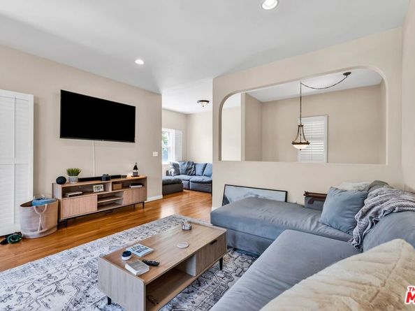 1073 S Mansfield Avenue, Los Angeles CA 90019