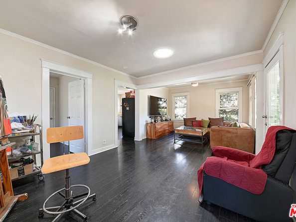 2627 S Cloverdale Avenue, Los Angeles CA 90016