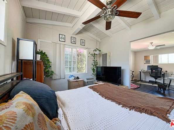 2627 S Cloverdale Avenue, Los Angeles CA 90016