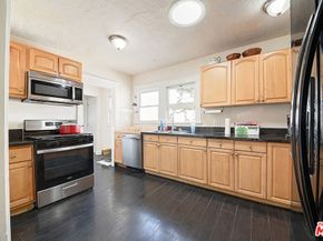 2627 S Cloverdale Avenue, Los Angeles CA 90016