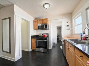 2627 S Cloverdale Avenue, Los Angeles CA 90016