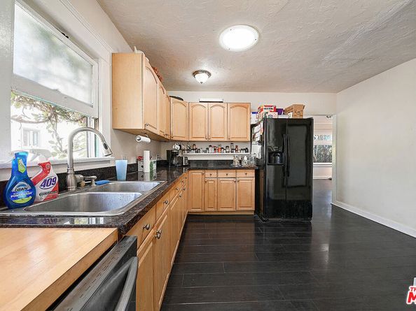 2627 S Cloverdale Avenue, Los Angeles CA 90016