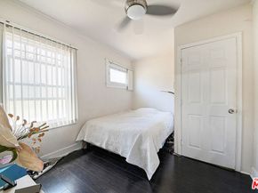 2627 S Cloverdale Avenue, Los Angeles CA 90016