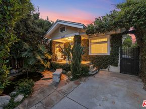 2627 S Cloverdale Avenue, Los Angeles CA 90016