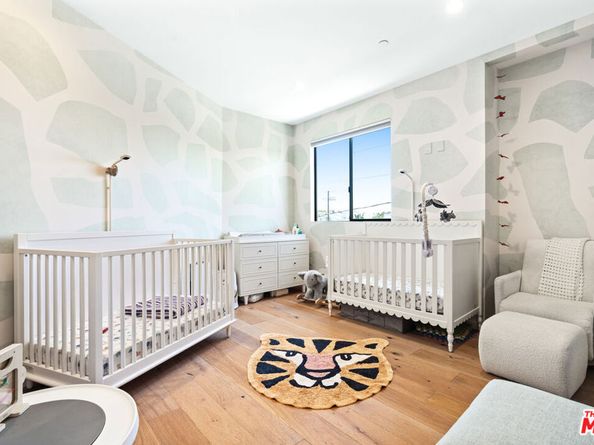 11900 Washington Place, Los Angeles CA 90066