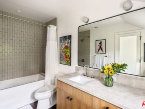 7 Latimer Road, Santa Monica CA 90402