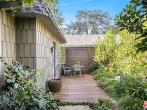 7 Latimer Road, Santa Monica CA 90402