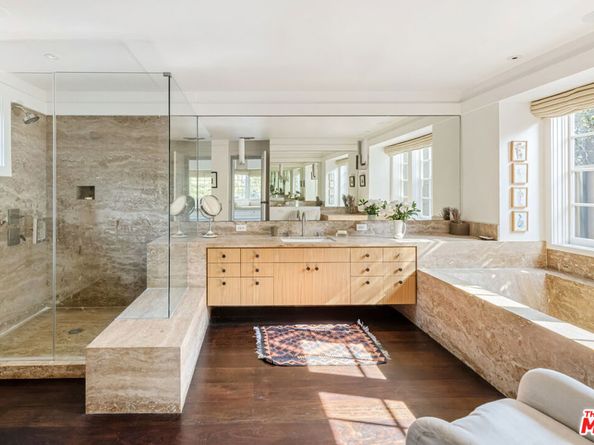 7 Latimer Road, Santa Monica CA 90402