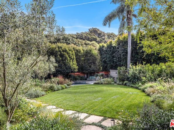 7 Latimer Road, Santa Monica CA 90402