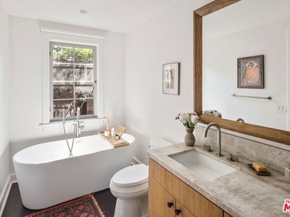 7 Latimer Road, Santa Monica CA 90402