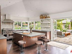 7 Latimer Road, Santa Monica CA 90402