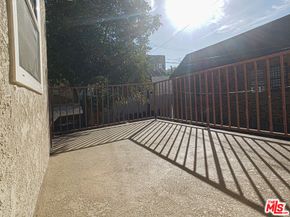 158 N Edgemont Street, Los Angeles CA 90004