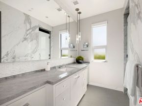 8901 Dorrington Avenue, West Hollywood CA 90048