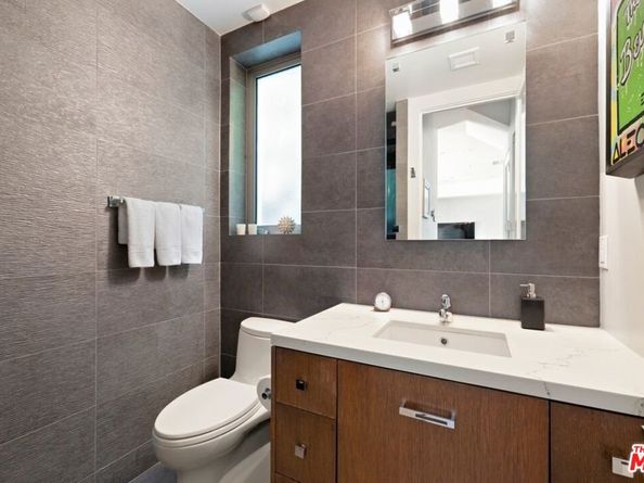 8901 Dorrington Avenue, West Hollywood CA 90048