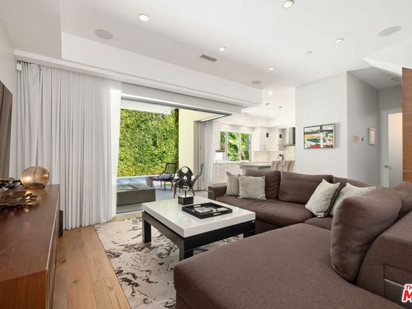 8901 Dorrington Avenue, West Hollywood CA 90048