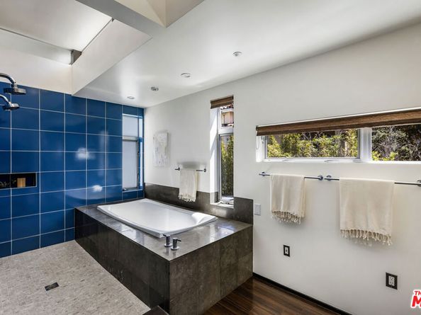 1869 Kaweah Drive, Pasadena CA 91105