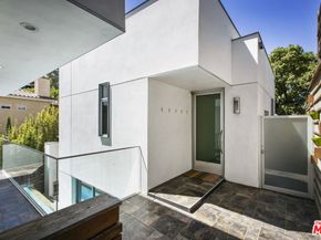 1869 Kaweah Drive, Pasadena CA 91105