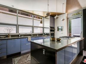 1869 Kaweah Drive, Pasadena CA 91105