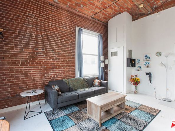 215 W 7th Street 1301, Los Angeles CA 90014