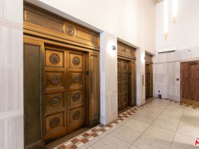 215 W 7th Street 1301, Los Angeles CA 90014