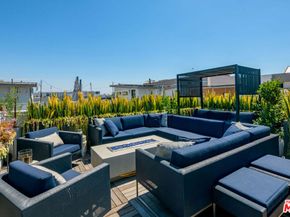 6913 N Tierno Lane, Los Angeles CA 90038