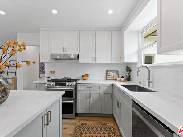 5192 Orange Place, Los Angeles CA 90008