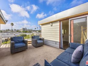 1253 18th Street 103, Santa Monica CA 90404