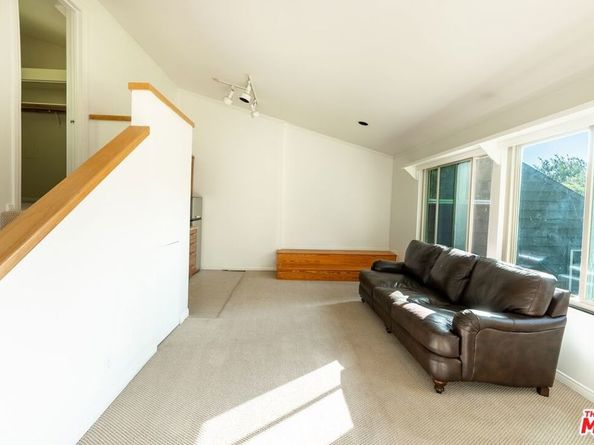 21338 Colina Drive, Topanga CA 90290