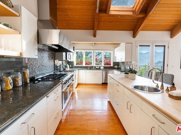 21338 Colina Drive, Topanga CA 90290