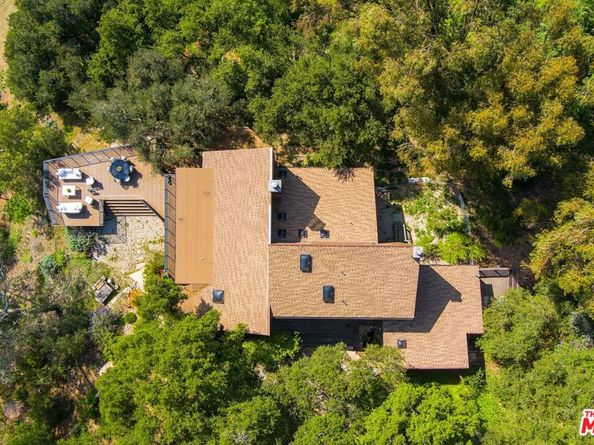 21338 Colina Drive, Topanga CA 90290