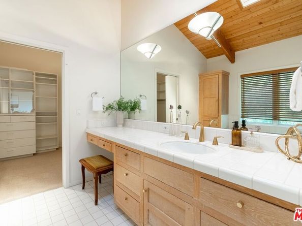 21338 Colina Drive, Topanga CA 90290