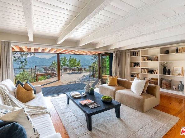 21338 Colina Drive, Topanga CA 90290