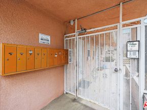 10128 Hillhaven Avenue 105, Tujunga CA 91042
