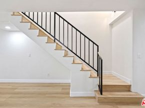 10128 Hillhaven Avenue 105, Tujunga CA 91042