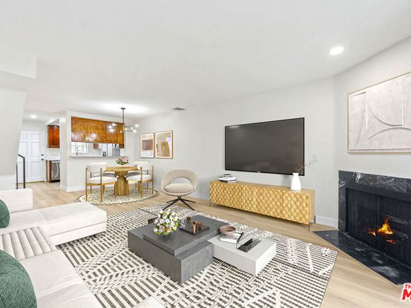 10128 Hillhaven Avenue 105, Tujunga CA 91042