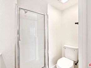 10128 Hillhaven Avenue 105, Tujunga CA 91042