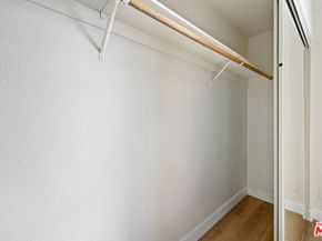 10128 Hillhaven Avenue 105, Tujunga CA 91042