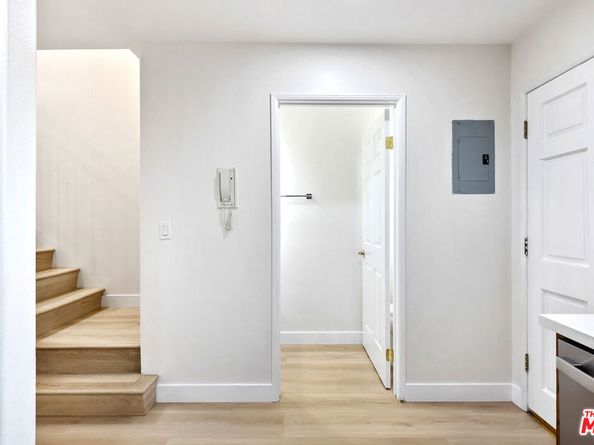 10128 Hillhaven Avenue 105, Tujunga CA 91042