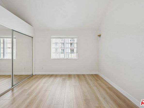 10128 Hillhaven Avenue 105, Tujunga CA 91042