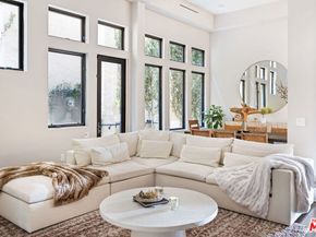 3087 Passmore Drive, Los Angeles CA 90068
