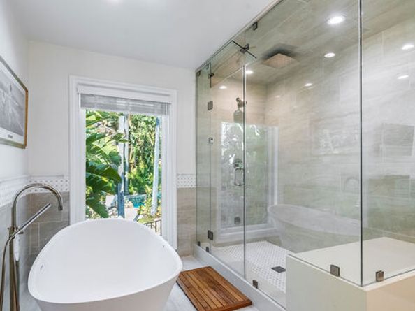 1258 E Elmwood Avenue, Burbank CA 91501