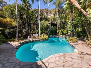 1258 E Elmwood Avenue, Burbank CA 91501