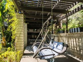 1258 E Elmwood Avenue, Burbank CA 91501