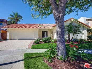 5241 Glenroy Drive