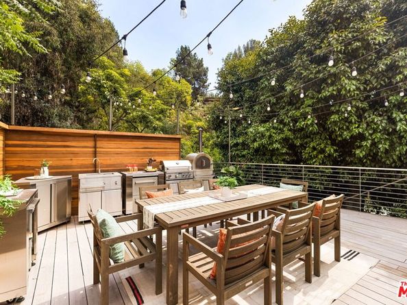 2615 La Cuesta Drive, Los Angeles CA 90046